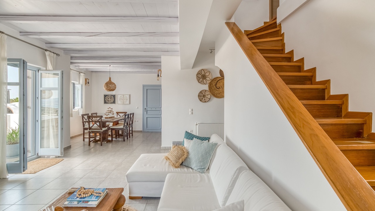 Photo of Livingroom in Nea Cryssi Akti