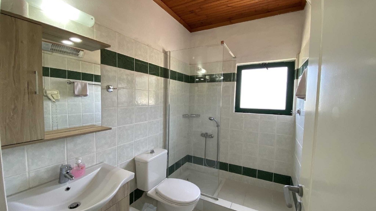 Photo of Bathroom in Perama