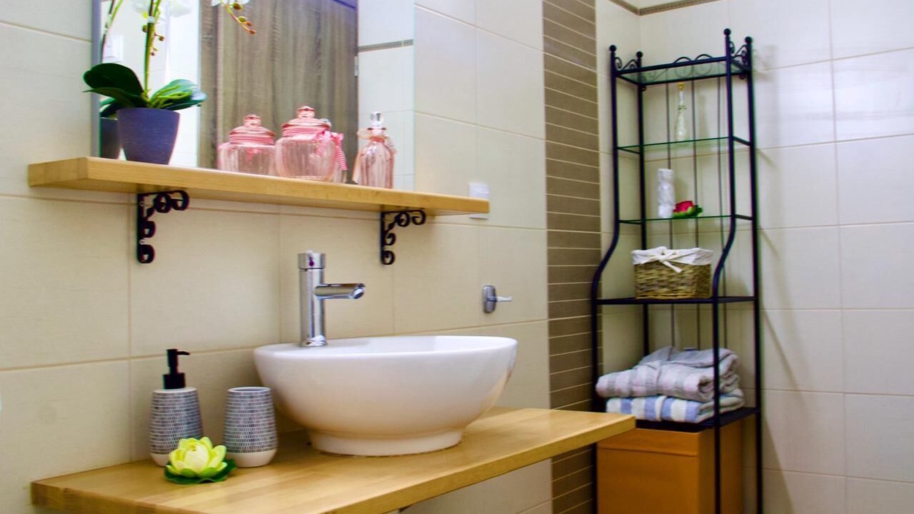 Photo of Bathroom in Asklipiio