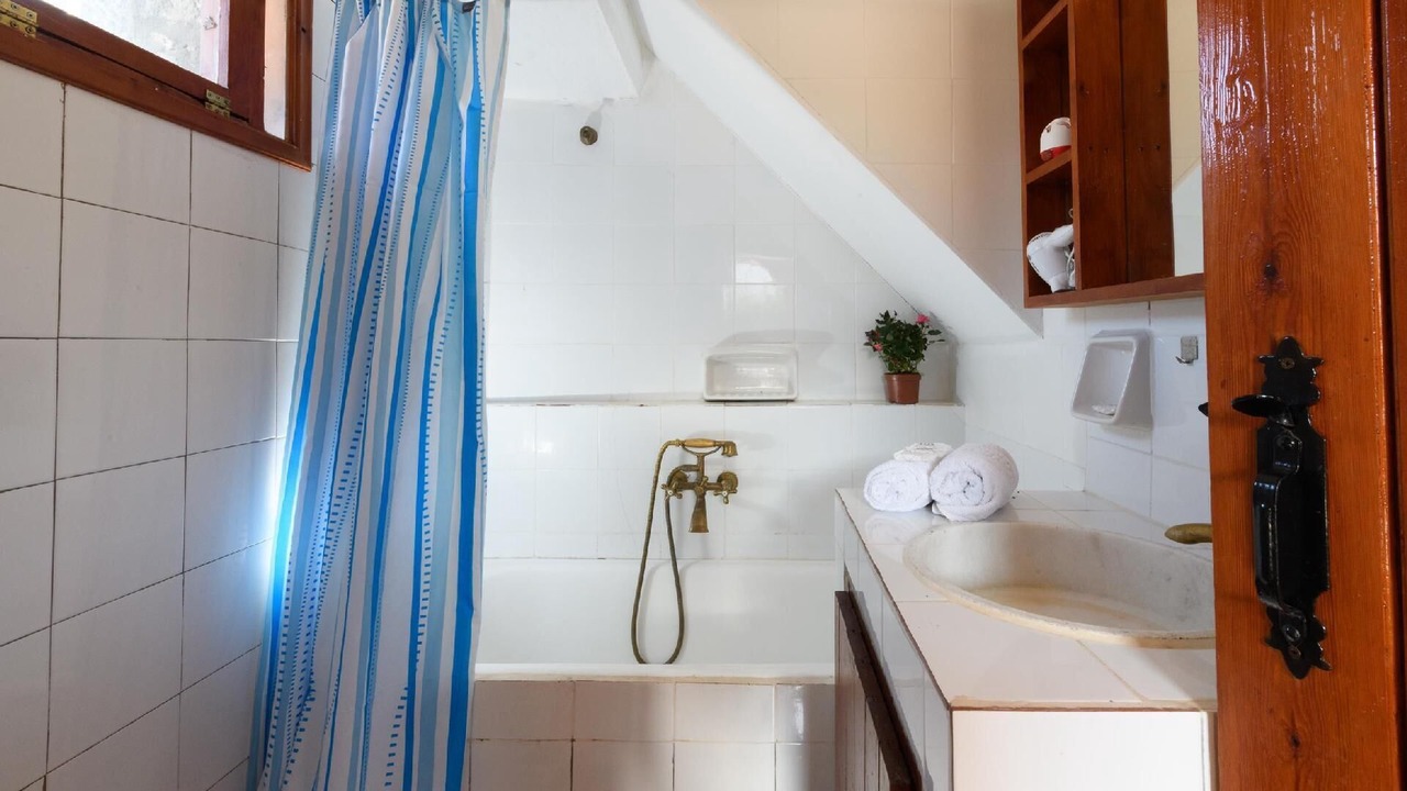 Photo of Bathroom in Mavrikiano