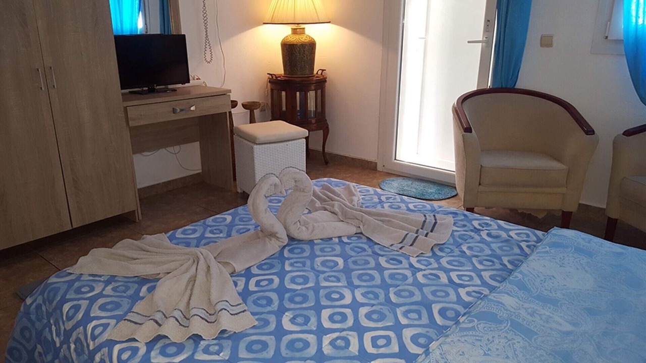 Photo of Bedroom in Perissa