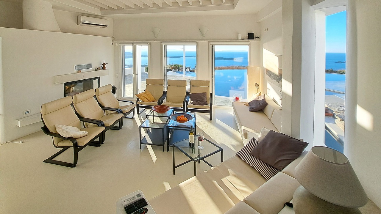 Photo of Livingroom in Nea Cryssi Akti