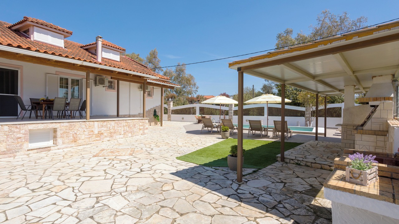 Photo of Outdoor in Agrilia