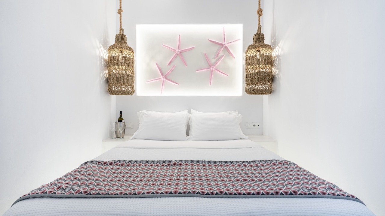 Photo of Bedroom in Oia