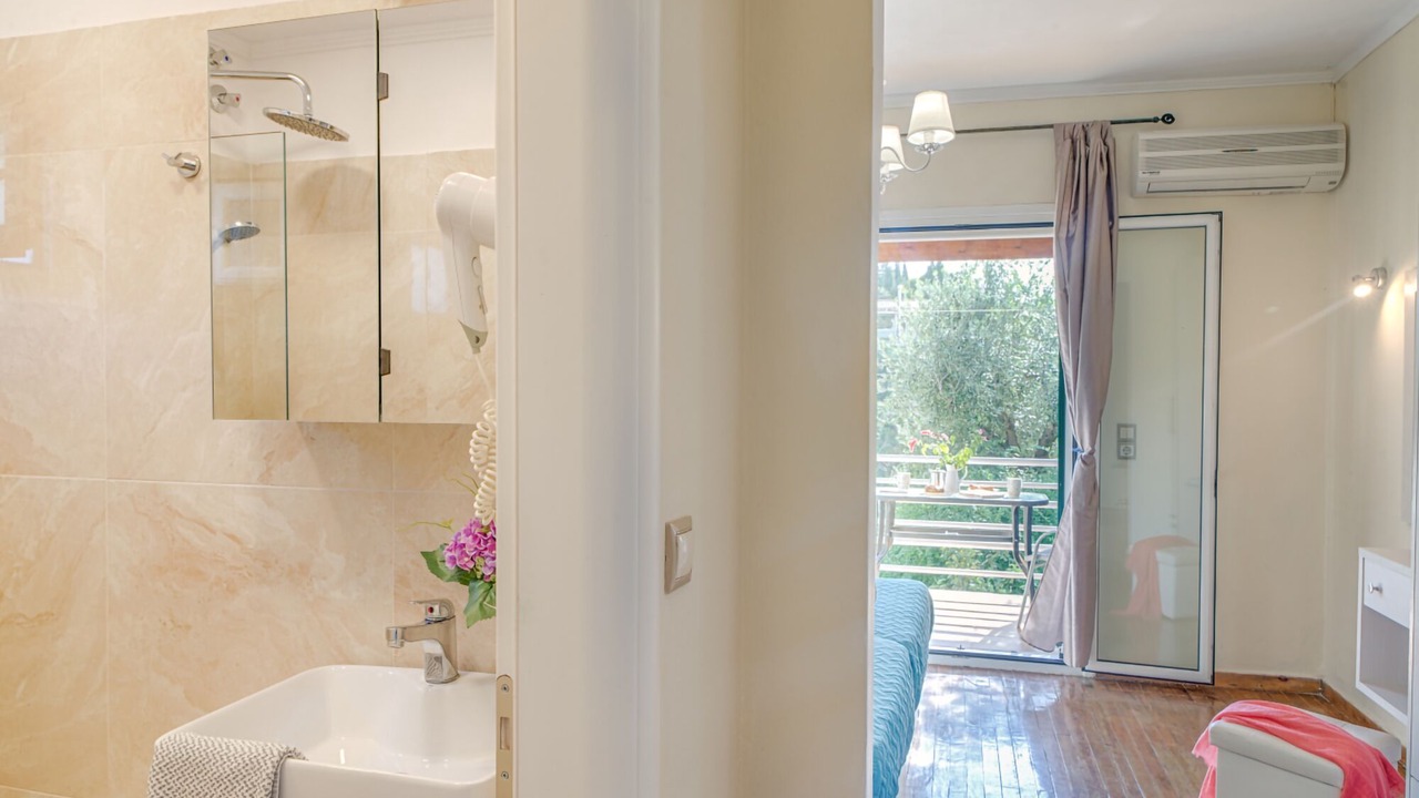 Photo of Bathroom in Lakones