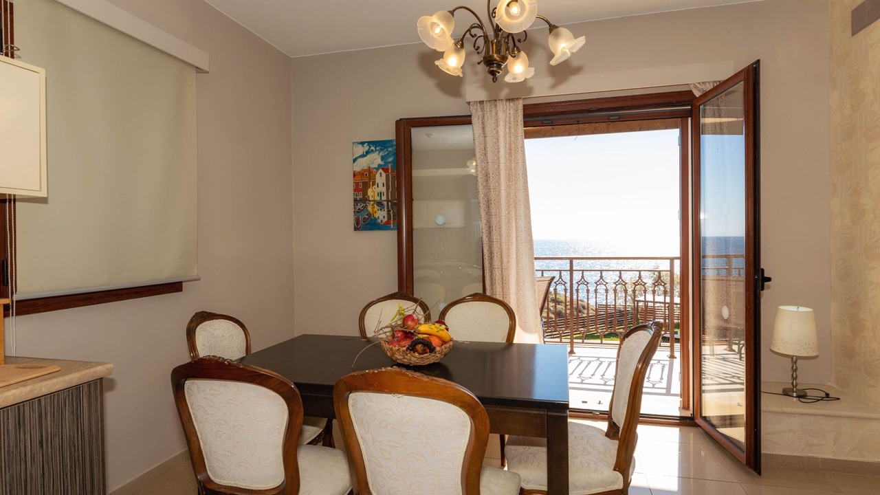 Photo of Patio Balcony in Vasilikos