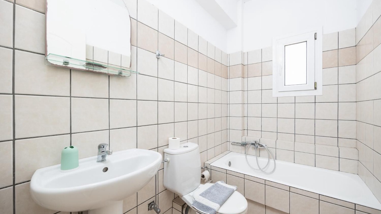 Photo of Bathroom in Skala