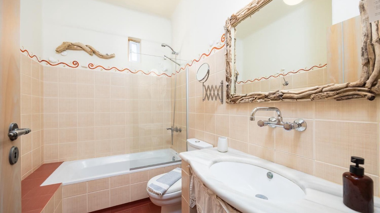 Photo of Bathroom in Panormos