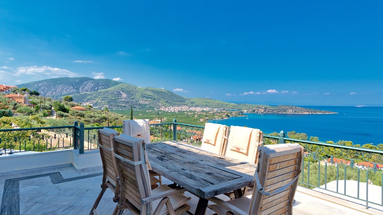 Photo of Outdoor in Melissopetra
