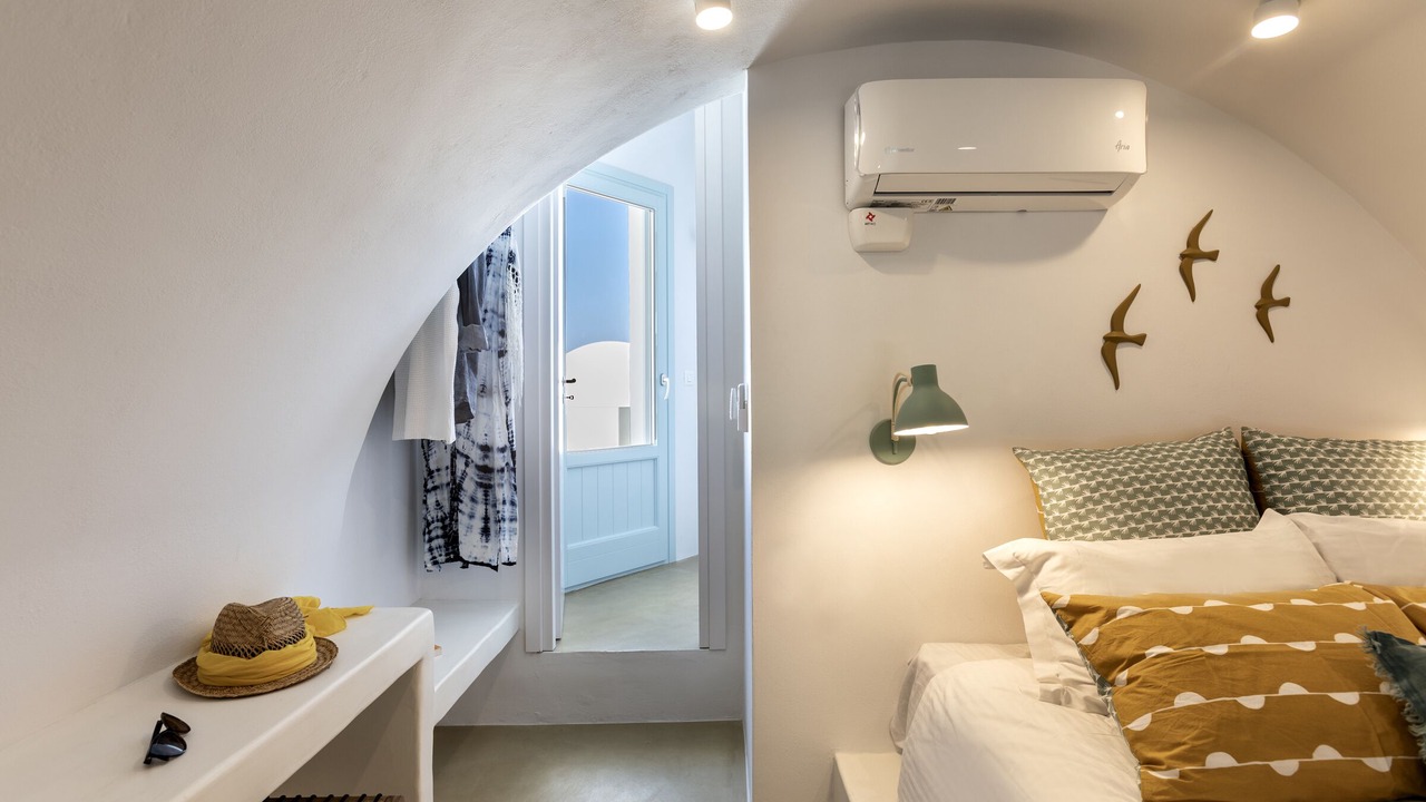 Photo of Bedroom in Messaria