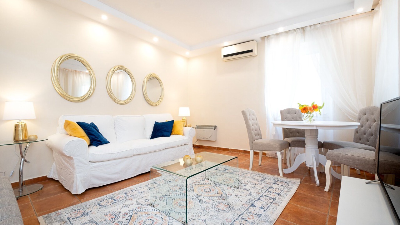 Photo of Livingroom in Old Town