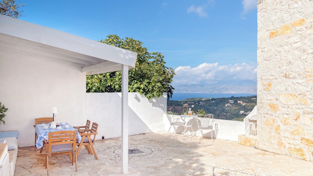 Photo of Outdoor in Petaleia