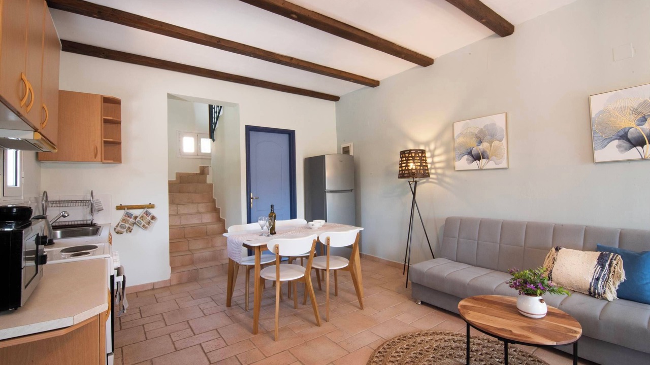 Photo of Livingroom in Ayioi Asomatoi