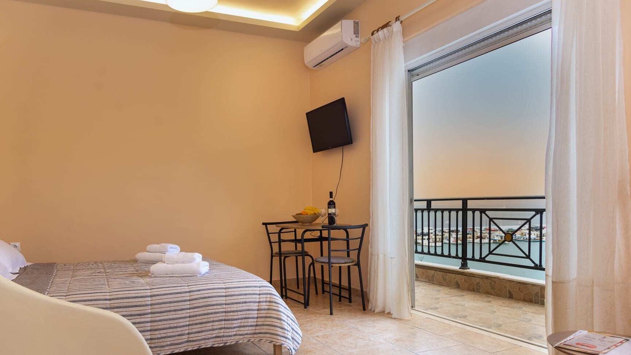 Photo of Bedroom in Sitia