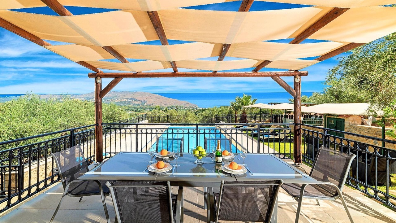 Photo of Patio Balcony in Mathes