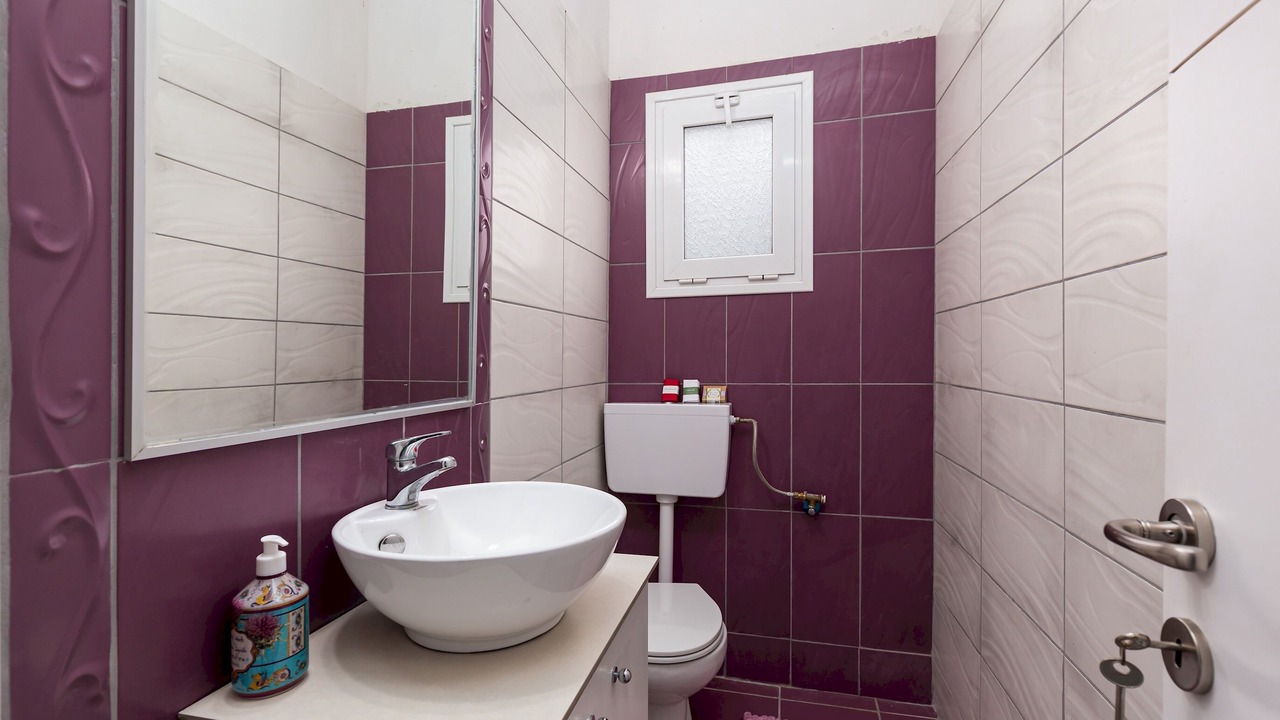 Photo of Bathroom in Benitses