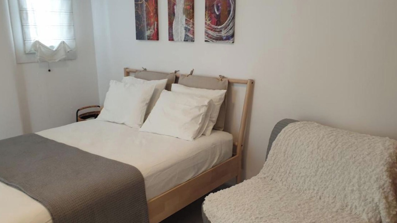 Photo of Bedroom in Platis Gialos