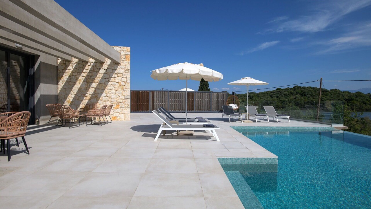 Photo of Patio Balcony in Petaleia