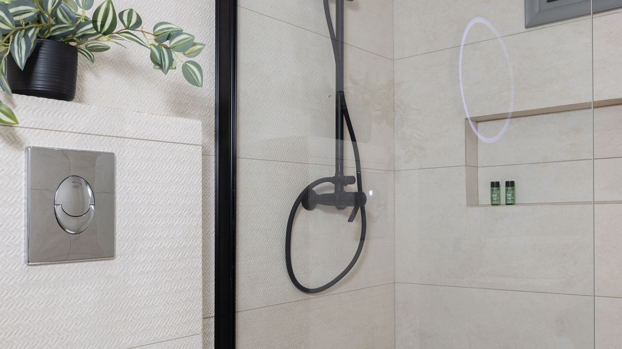 Photo of Bathroom in Alikanas