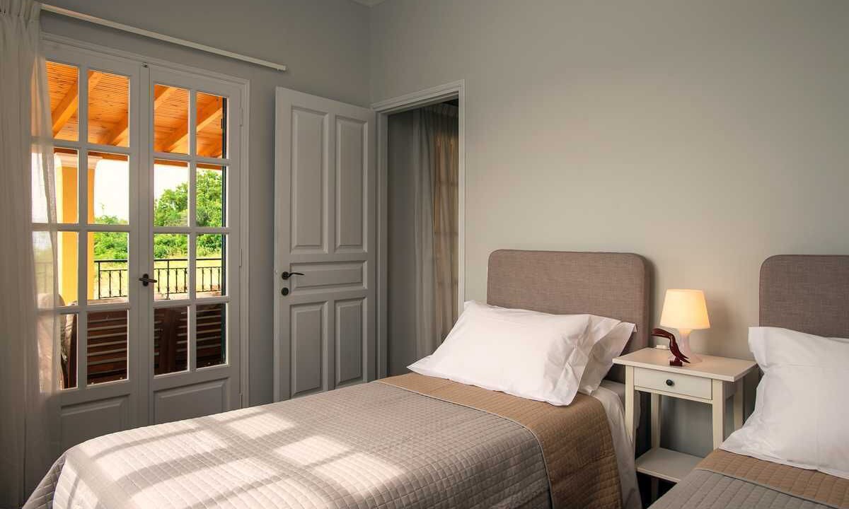 Photo of Bedroom in Peroulion
