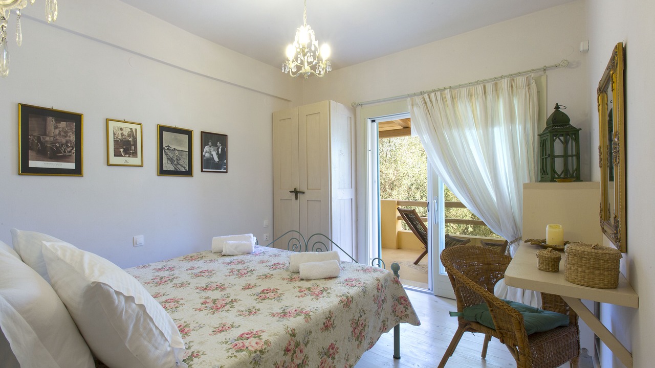 Photo of Bedroom in Ipsos
