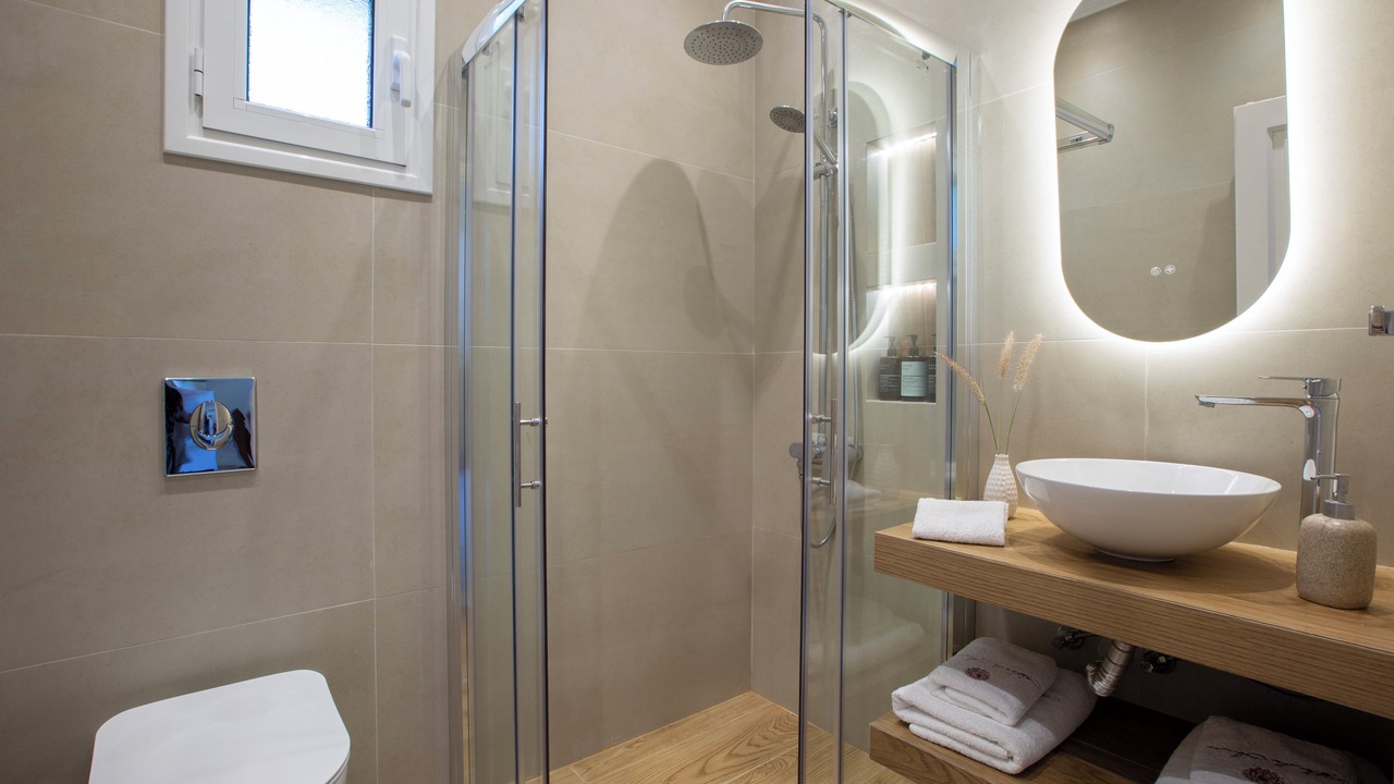 Photo of Bathroom in Perigiali