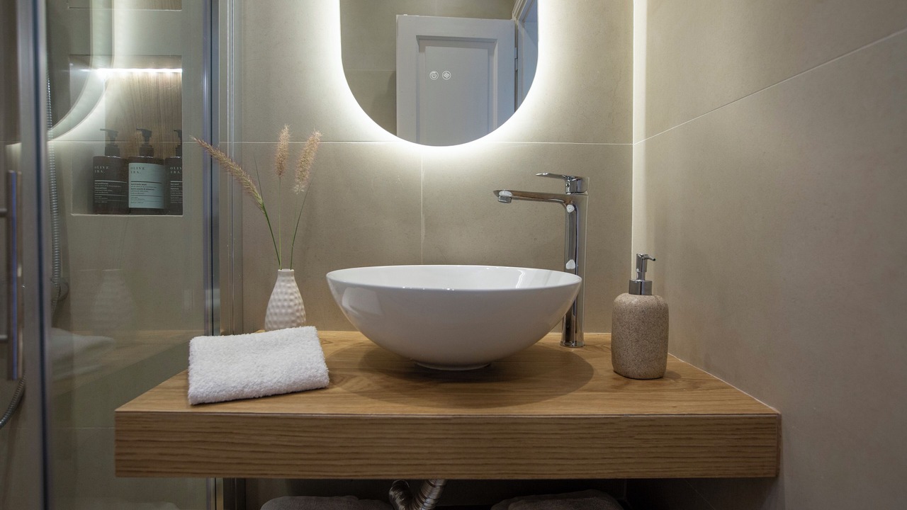 Photo of Bathroom in Perigiali