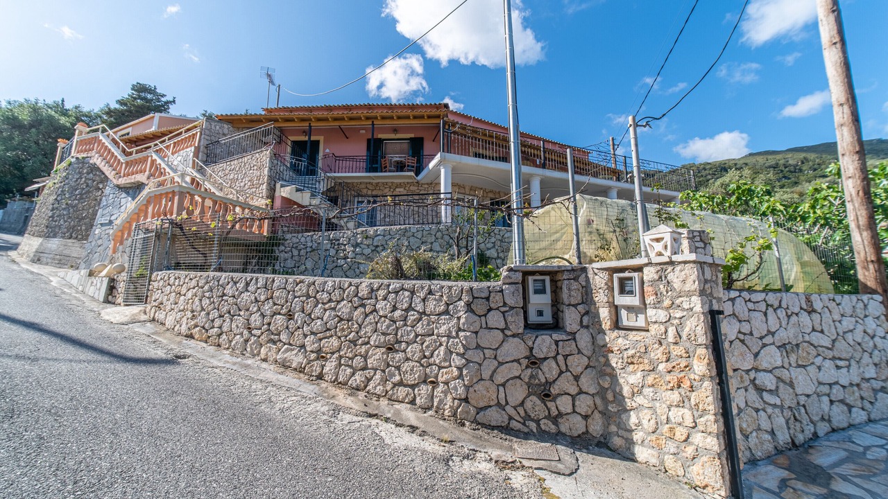 Photo of Outdoor in Lakones