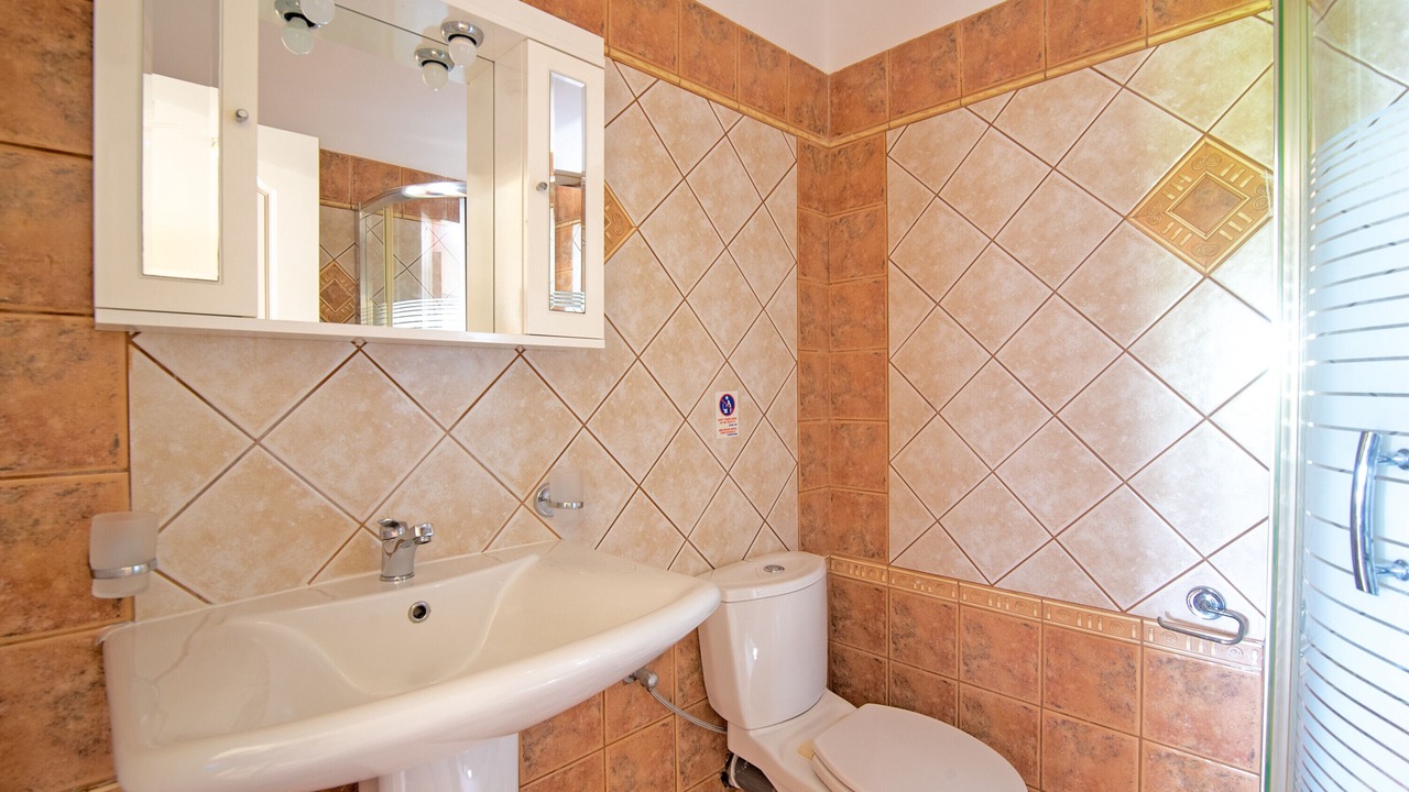 Photo of Bathroom in Messonghi
