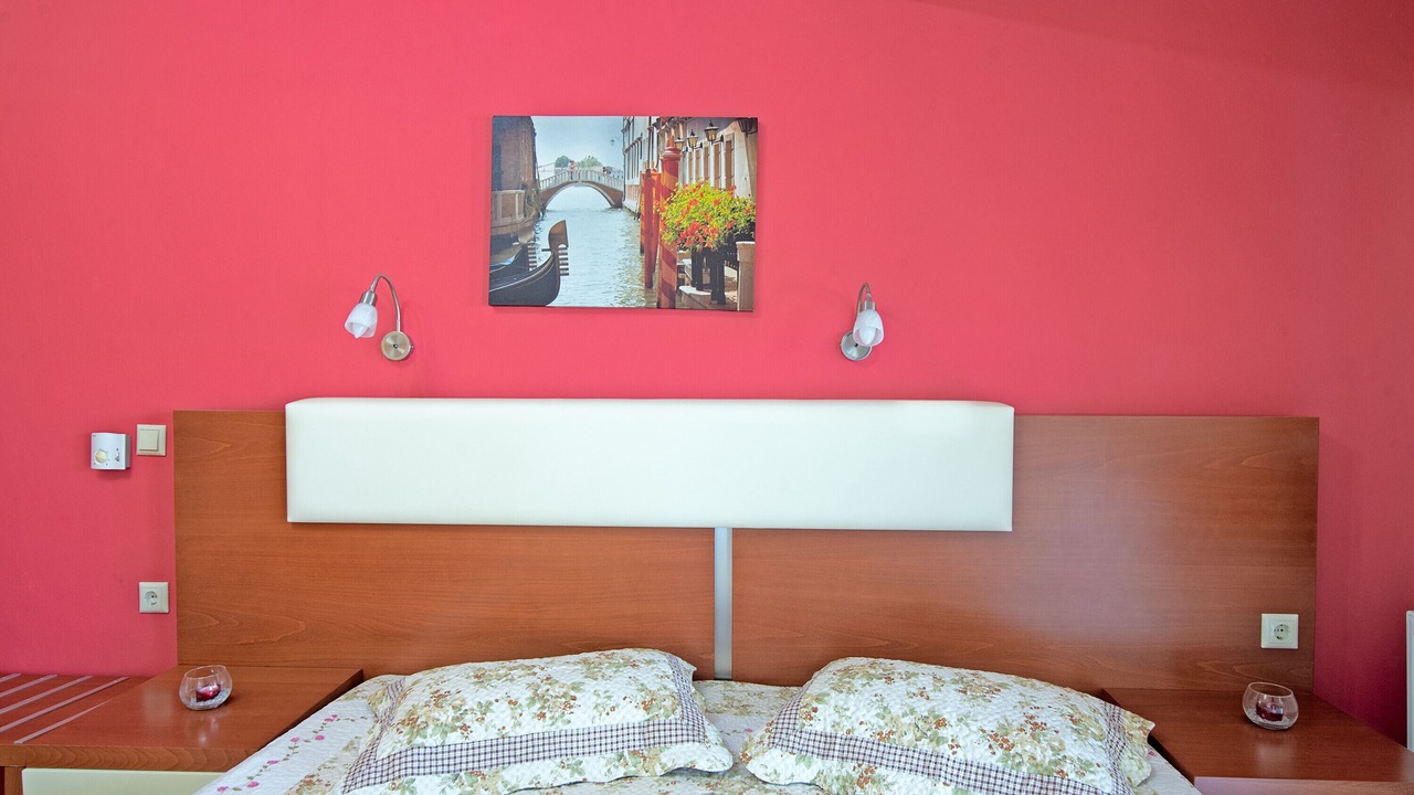 Photo of Bedroom in Messonghi