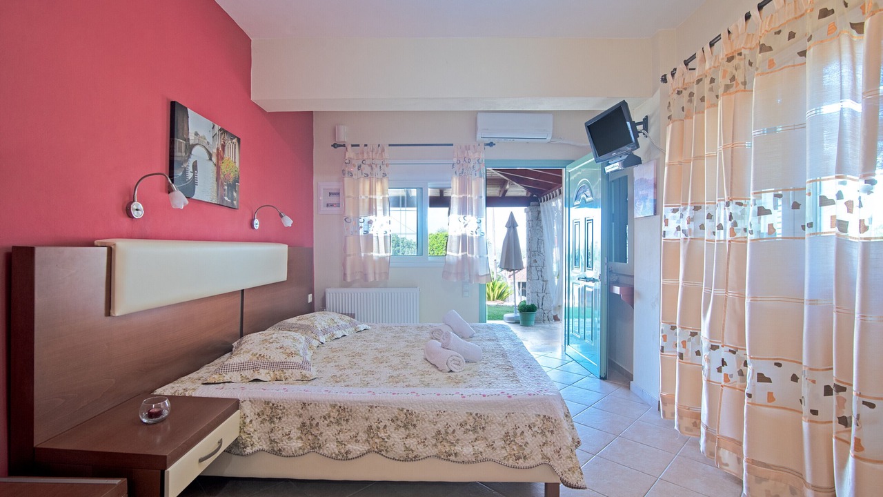 Photo of Bedroom in Messonghi