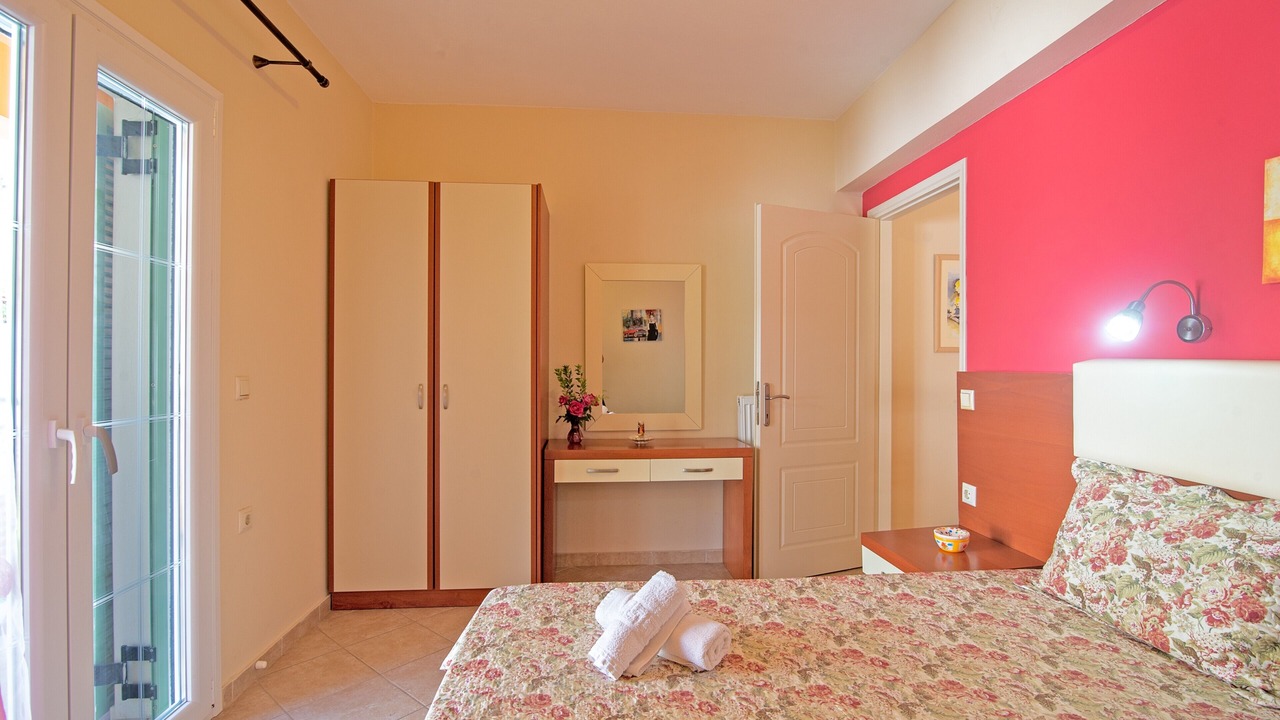 Photo of Bedroom in Messonghi
