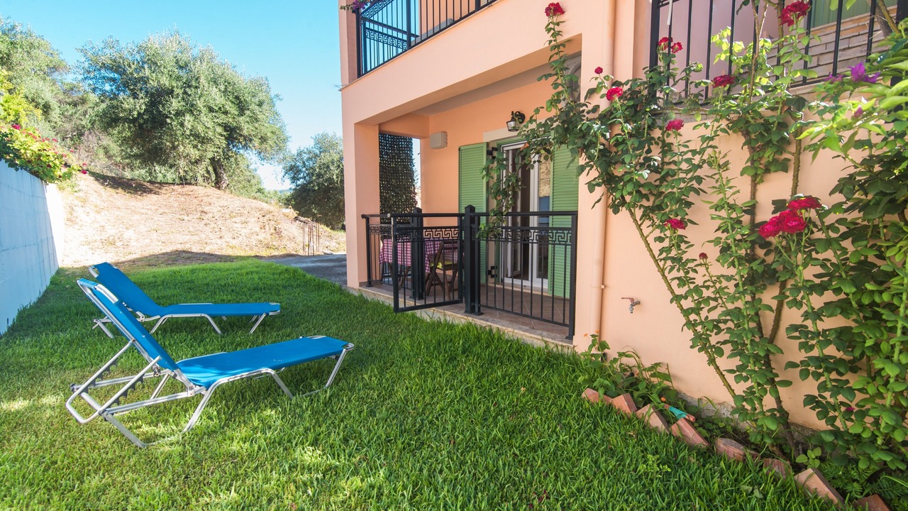 Photo of Patio Balcony in Messonghi