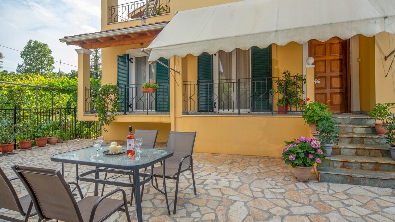 Photo of Outdoor in Tzavros