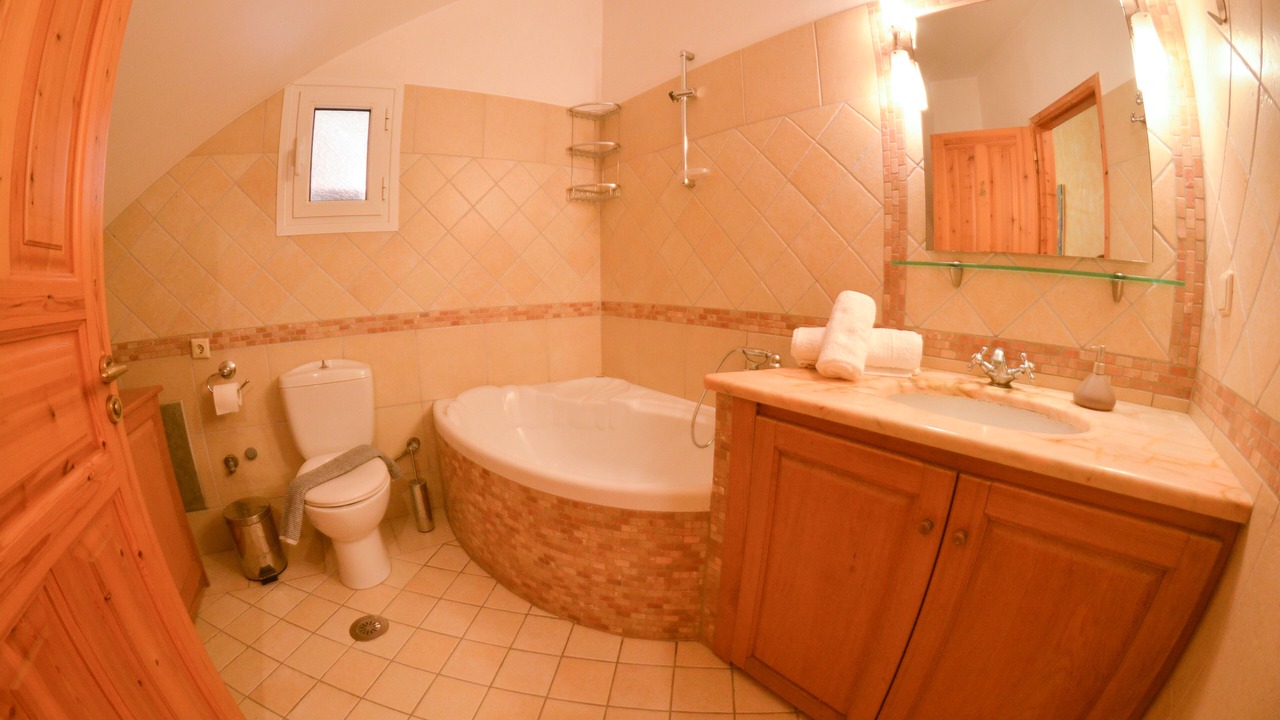 Photo of Bathroom in Agios Georgios Pagon