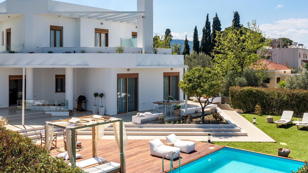 Photo of Outdoor in Ixia