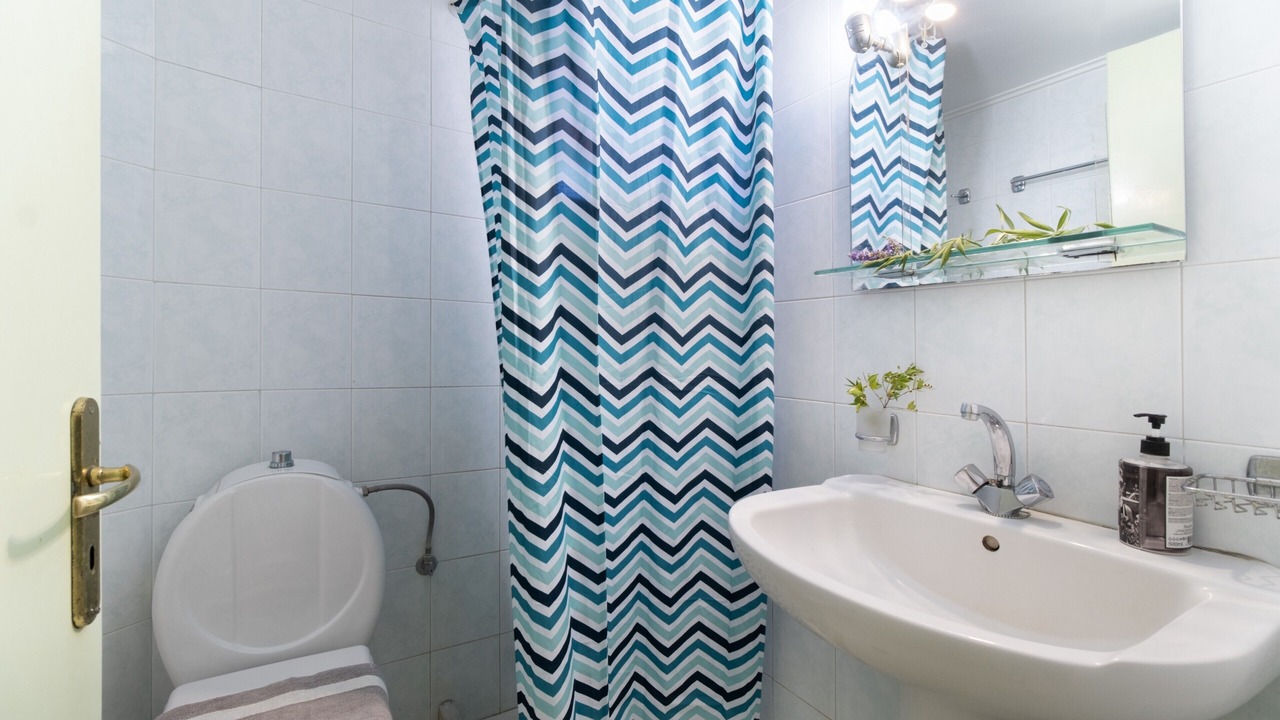 Photo of Bathroom in Pondi