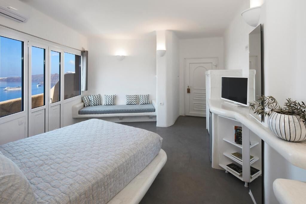 Photo of Bedroom in Santorini