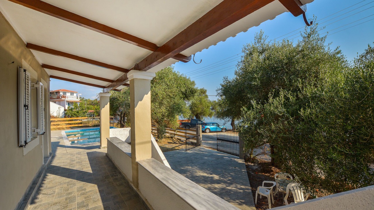 Photo of Outdoor in Notos