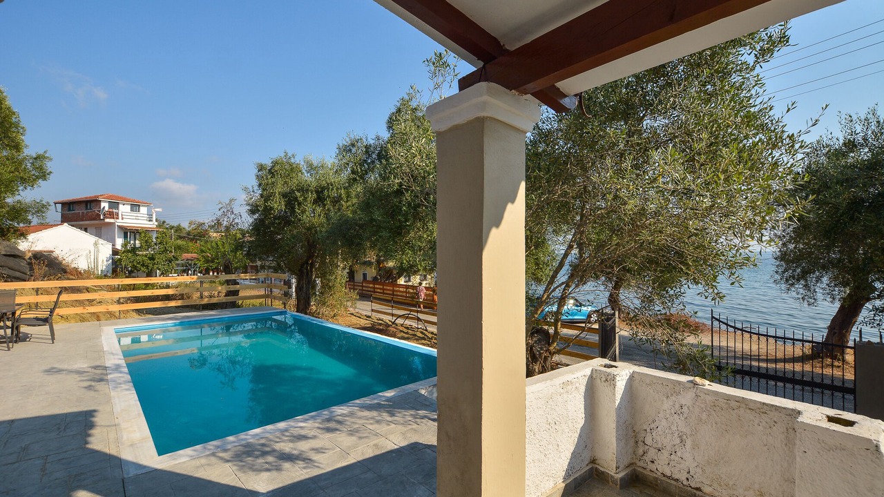 Photo of Outdoor in Notos