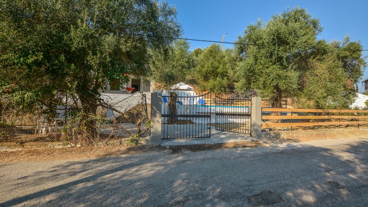 Photo of Outdoor in Notos