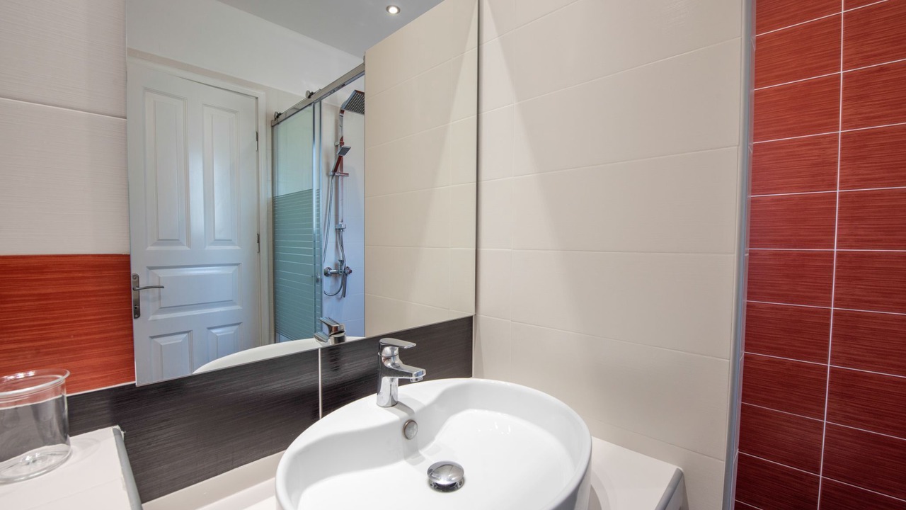 Photo of Bathroom in Agios Georgios Pagon