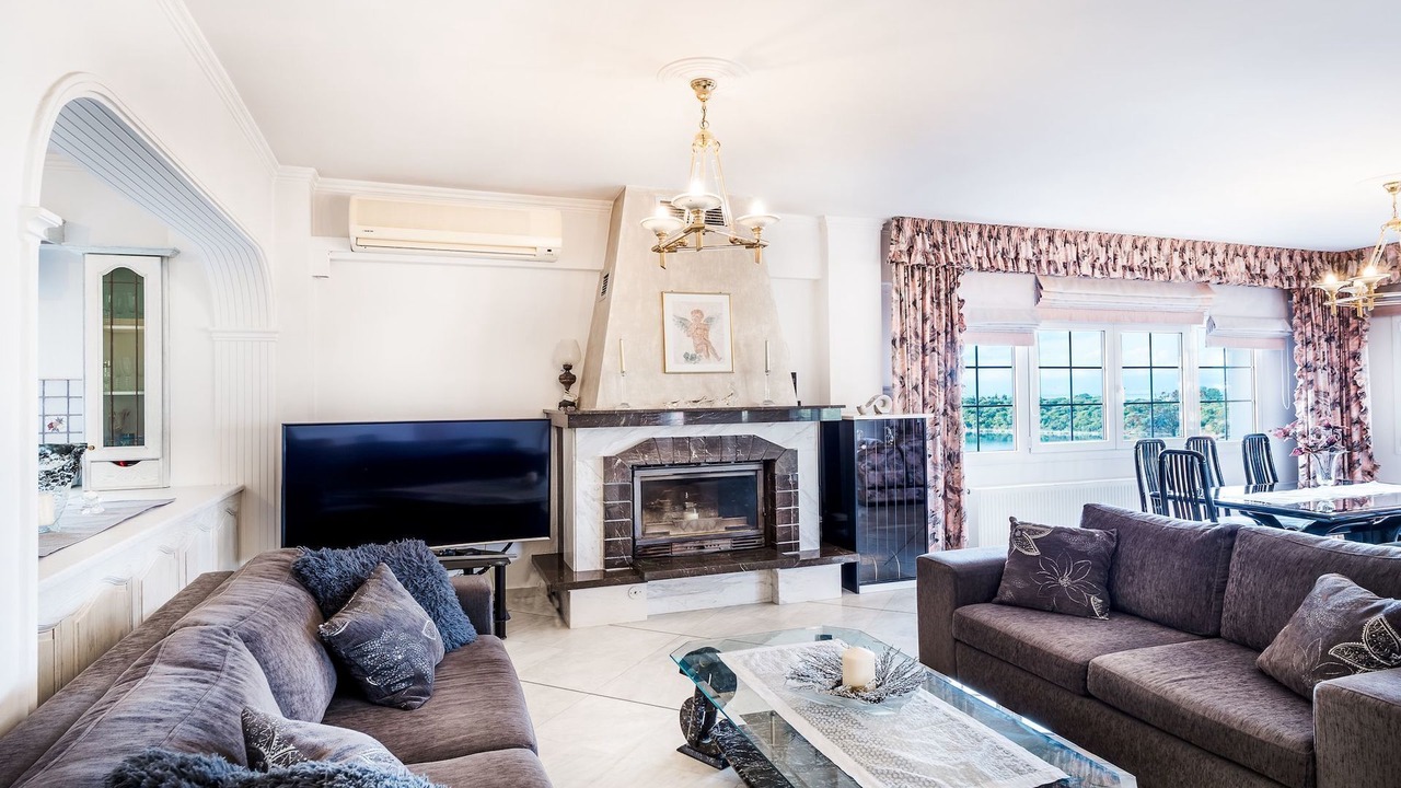 Photo of Livingroom in Perithia