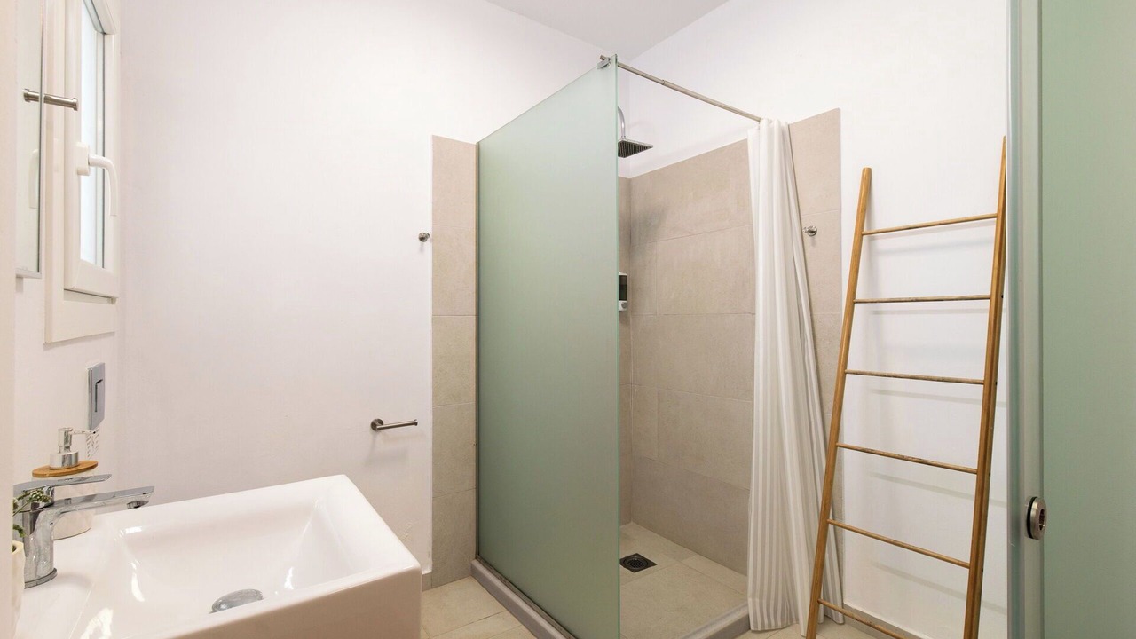 Photo of Bathroom in Agios Spyridon Corfu