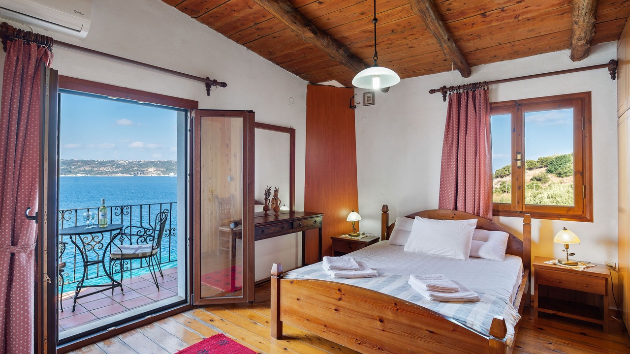 Photo of Bedroom in Kalamion