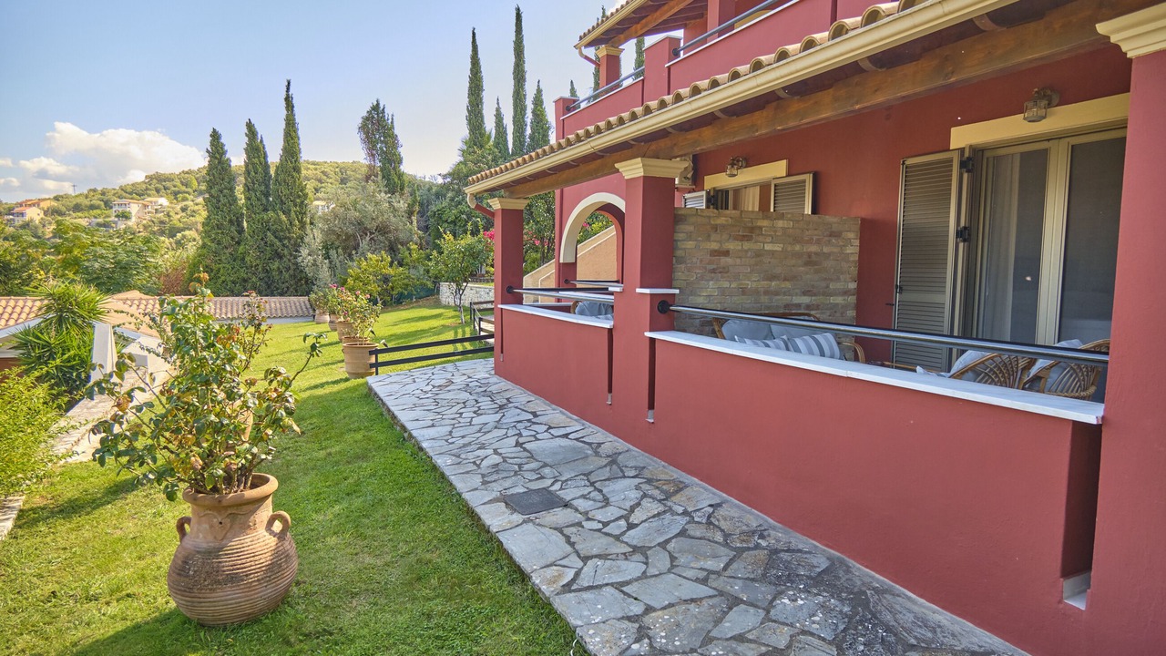 Photo of Outdoor in Apraos