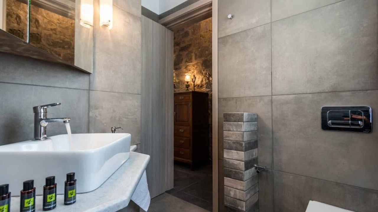 Photo of Bathroom in Milos