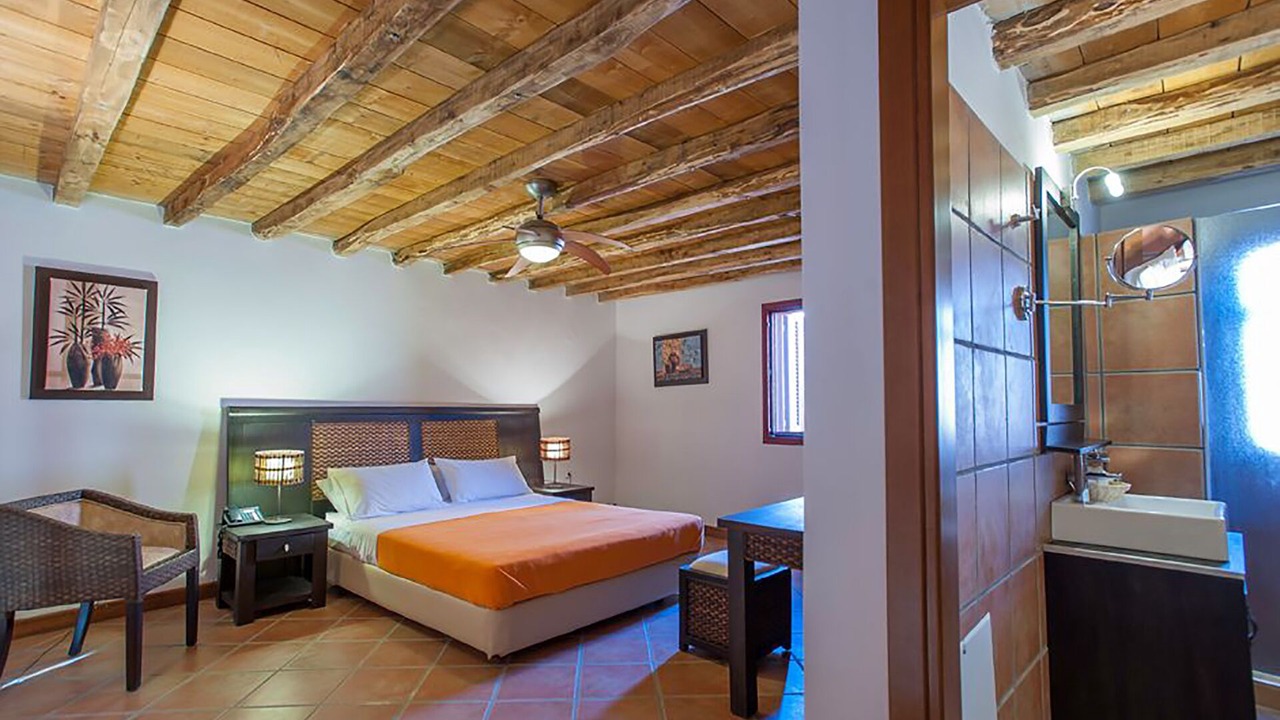 Photo of Bedroom in Varos