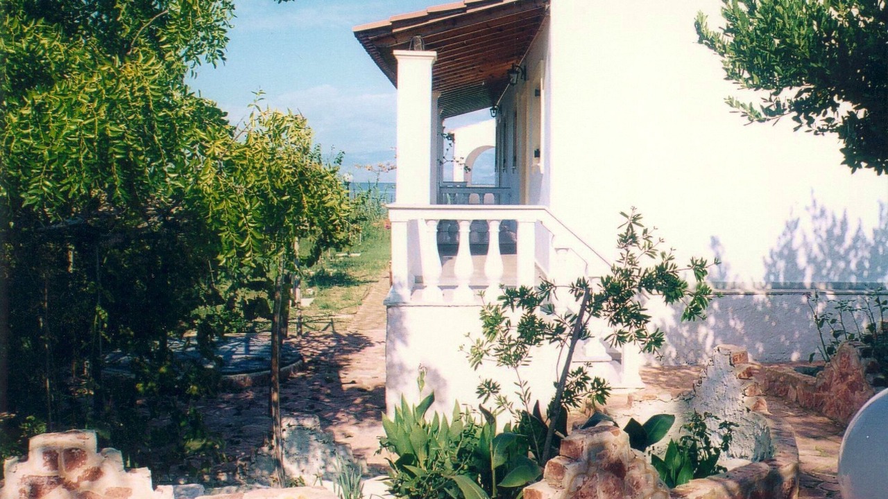 Photo of Outdoor in Melikia
