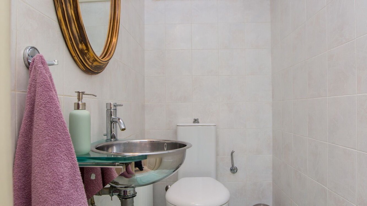 Photo of Bathroom in Glinado